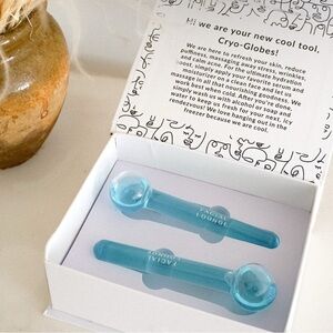 NEW ~ Facial Lounge Cryo Globes Frozen Ice Roller Cold Facial Massage Skincare